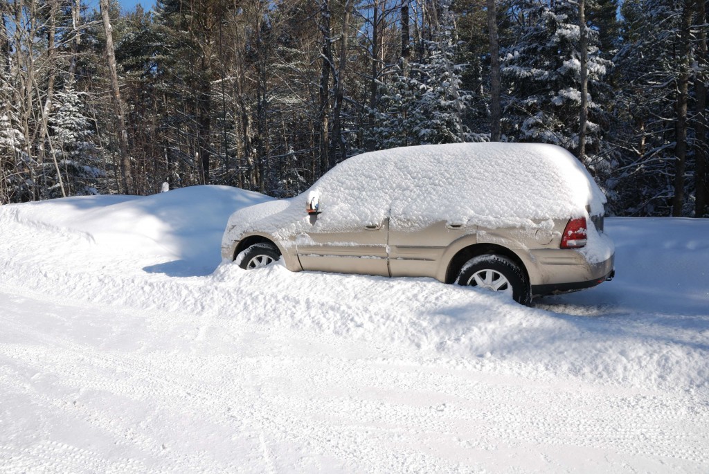 Snow camping, shovels 02252014